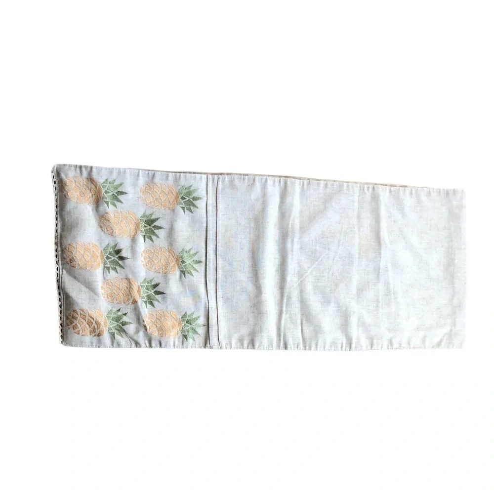 VTG Linen Blend Long Table Runner Embroidered Pineapples Tan Crochet Edge 68X14